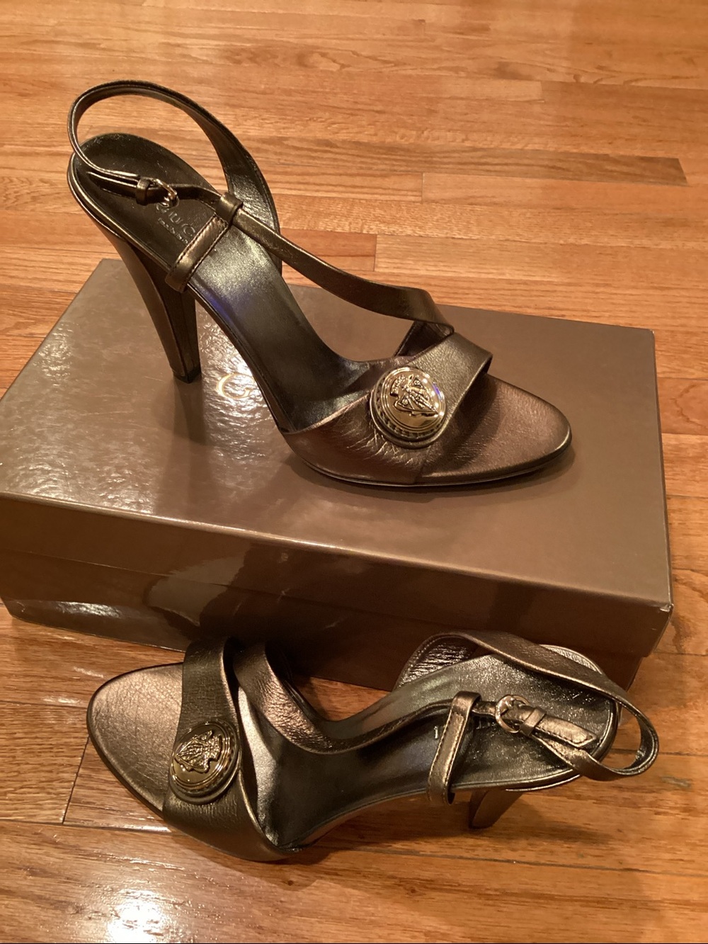 Gucci box likely eyewear or shoes